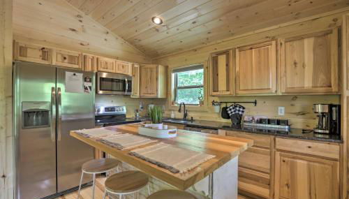 Private Hot Tub and EV Charger Cozy Murphy Cabin! - Foto 2