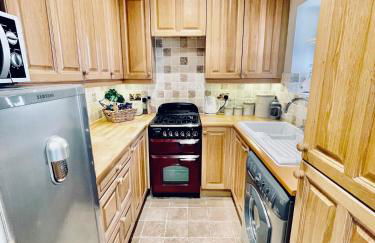 Cotswold Chic Retreats "Jacinabox" Central Chipping Campden-Parking-Garden - Photo 9