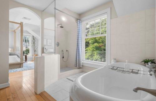 Luxe Coastal Estate Tennis, Beach, Firepit, View - Foto 39