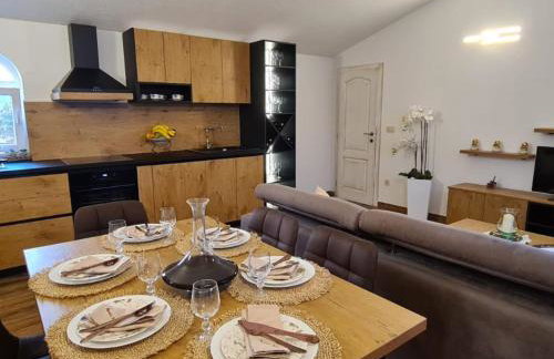 Villa Popovi a Dvori - Six Bedroom Villa with Pool - Foto 35