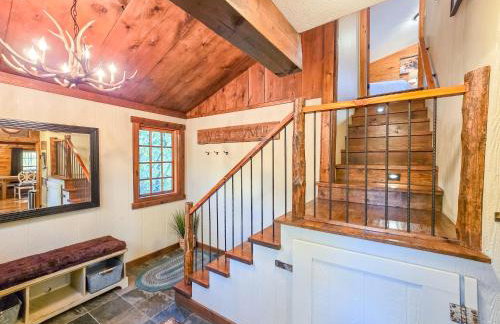 20 min to Yellowstone, Family Cabin, Fire Pit - Photo 16