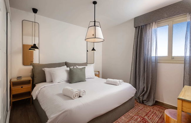 Xuru Stays I Jacuzzi Studios @ The Pyramids - Foto 27