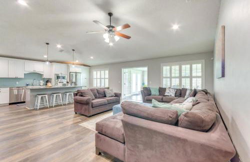 Spacious Home with Sunroom, 15 Mi to Pensacola! - Foto 11
