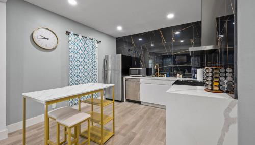 Modern Studio Retreat with Free Park - Foto 4