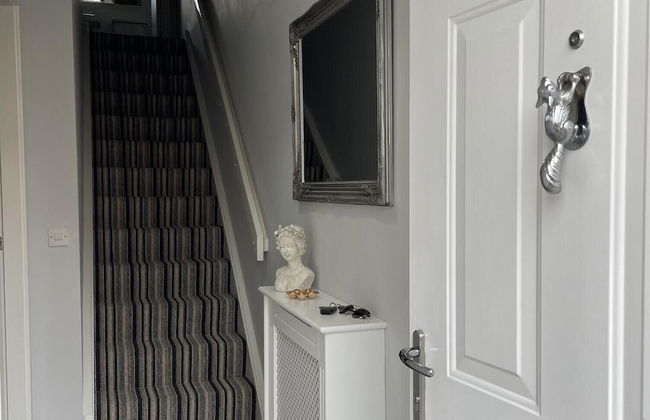 Stylish Scottish House With Garden and Parking - Foto 20