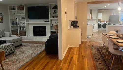 NC Mountain Fall Hiking Biking Waterfall Retreat Minutes to Brevard & Hendersonville - Foto 2