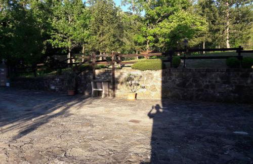 A fine 2 bedroom stone house in Emila - Photo 25