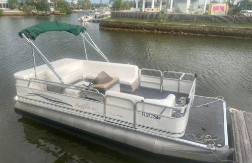 Cabin by the Sea - Waterfront Direct Gulf Access- Pontoon Boat Rental On Site or Bring Your Boat- Paddlecraft included - Foto 31