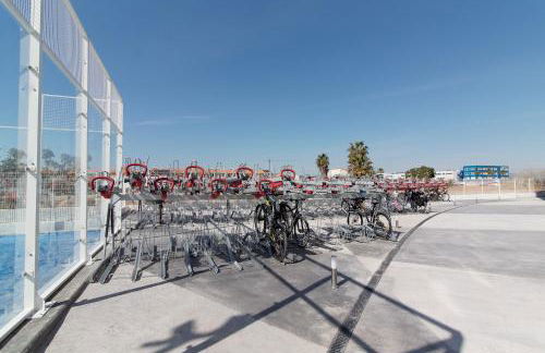 Global Properties, Apartamento con terraza y vistas a la piscina en Gran Canet - Photo 40