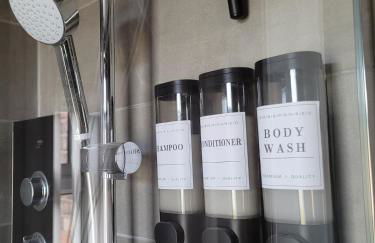 Connsbrook House- Stylish 2 Bed NITB approved close to city - Foto 16