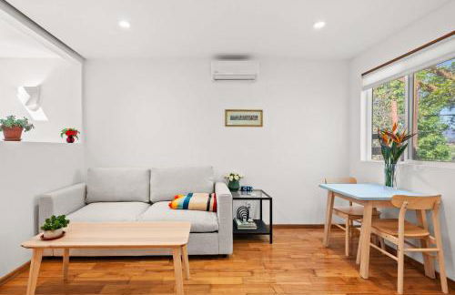 Scenic Retreat with Deck & Stunning Views in LA - Foto 2