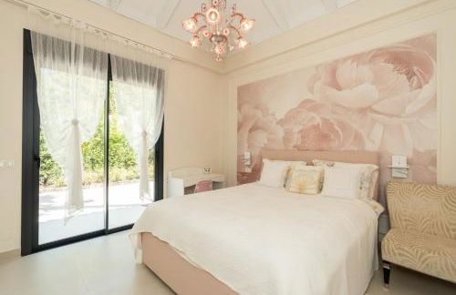 Stunning 6-Bedroom Villa in Guadalmina Baja - Foto 42