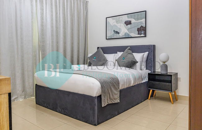 Bloomfeilds Royal 1Br Skyscraper - Photo 1