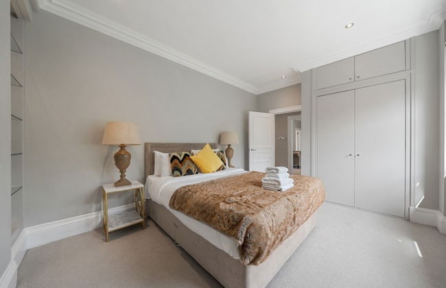 The Knightsbridge Residences - Photo 18