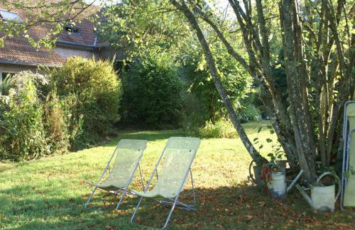 Holiday Home in Auvergne With Roofed Garden and Terrace - Foto 50