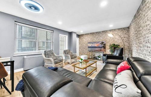 P8G Remodel 2BR/2BA downtown ATL-Parking & Balcony - Photo 1