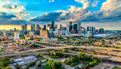 Houston Entertainment Haven - Photo 4