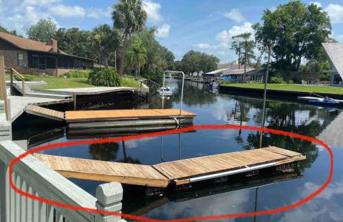 3 bedroom 2 bath with hot tub, game room and boat slip - Foto 27