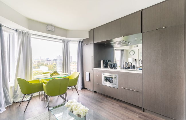 Charming Yorkville Condos - Photo 25