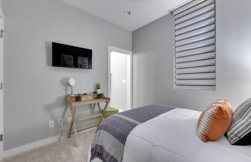 Modern Townhome Near Downtown walk to CWS! - Foto 19