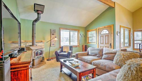 Silverthorne Ski Base with Mtn Views Walk to Trails - Foto 3