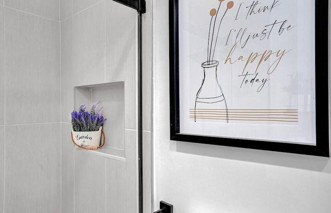 Modern Hallandale Apt w/ Backyard Near Beach - Foto 17