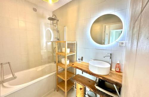 Joli 2 pièces - Proche aéroport - Terrasse vue mer - Foto 11