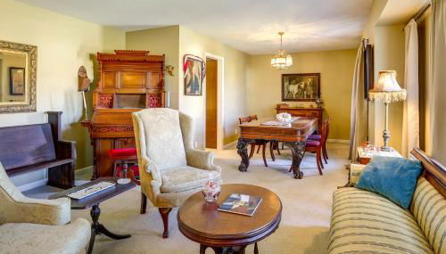 Charming Paris Home with Porch Hunt and Unwind! - Foto 3