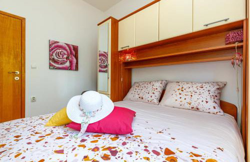 Apartments Kiki 150 METERS TO THE BEACH - Foto 13