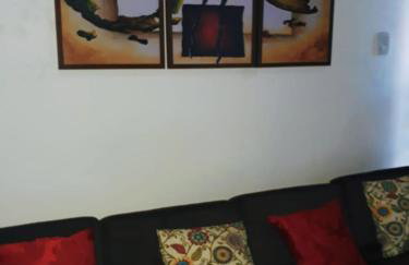 Casa Inteira aconchegante com garagem Próximo ao Aeroporto - Photo 15