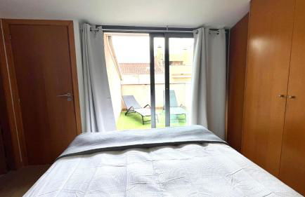 Dúplex 2 hab con terraza by Prestigi - Photo 18