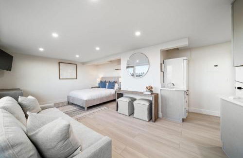 New Modern Studio - Stunning Ocean view - Photo 12