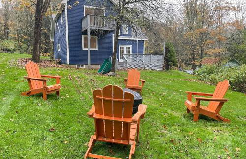 Dual-Home Berkshire Retreat Sleeps 16 - Foto 59