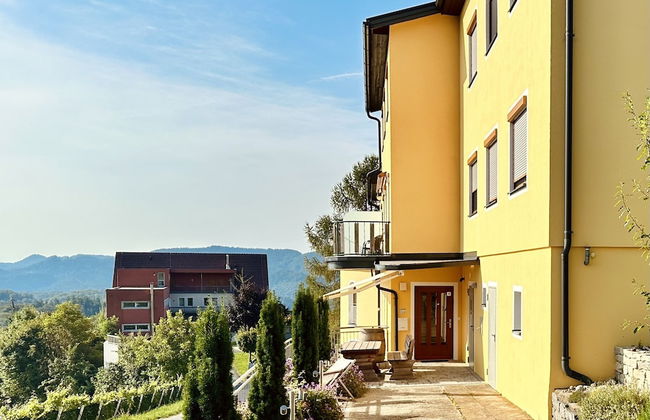 Apartment Weingartenblick - Photo 1