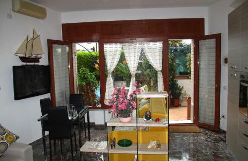 MONOCAMERA con TERRAZZOgiardino -STUDETTE -zona Panoramica POSILLIPO - Photo 25