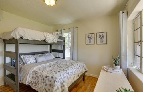 Charming Spring Valley Retreat with Private Pool! - Foto 19