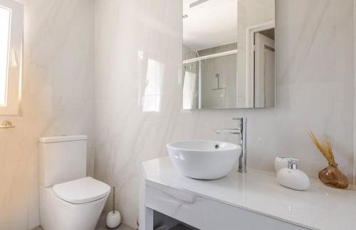 Large bright villa for 12 people and 3 dogs with supplement - Foto 46