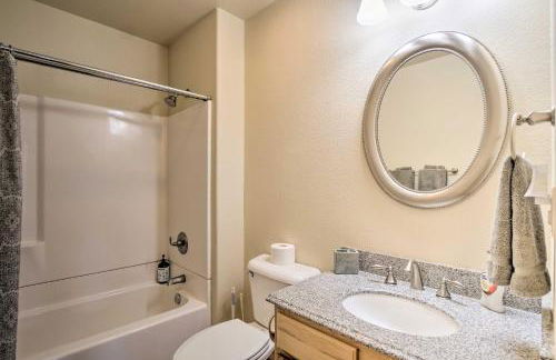 Breathtaking Views Twin Lakes Retreat with Deck - Foto 21