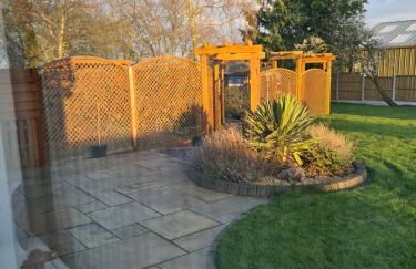 Ruth's Repose Shropshire Country Retreat with private hot tub & Stunning Views - Photo 12