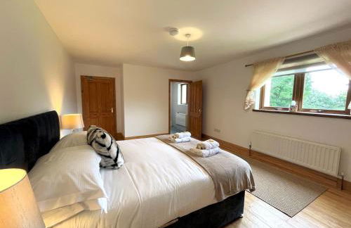 Spectacular 7BR House Hot Tub and Gardens in Gretna - Pass the Keys - Foto 29