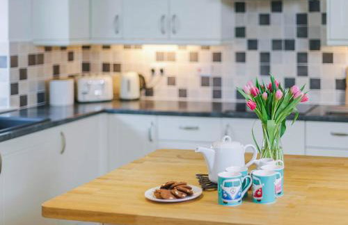 Number Six - Ukc4968 - Foto 10