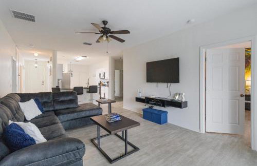 5/3 Pool Home Located in Sunset Ridge Community! - Foto 12