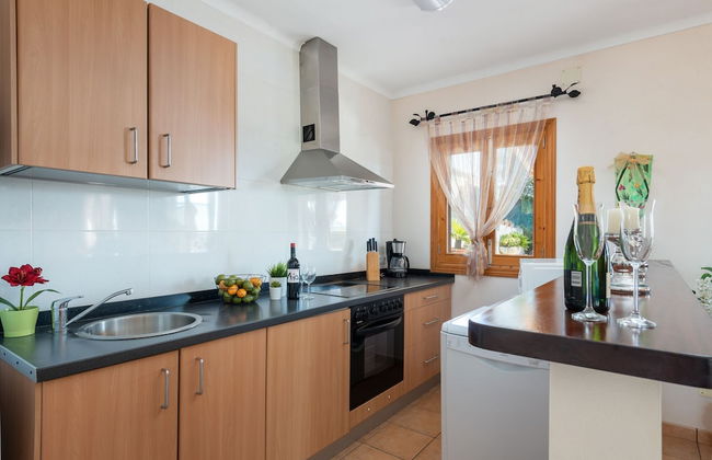 Vista Sol in Ariany With 2 Bedrooms and 1 Bathrooms - Photo 16