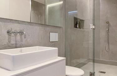 Luxury Urban Oasis with Garden and Private Studio - Foto 13