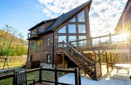 Luxurious A-Frame Mountain Retreat with Hot Tubs & Game Room Near Seneca Rocks, Milam, WV - Foto 51