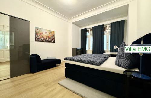 Ferienhaus Villa EMG Velbert nah Düsseldorf Essen Dortmund, Familien Gruppen bis 27 Personen, 3 Küchen, Kaminofen, Terrasse - Photo 19