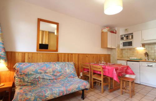 Charmant appart pour 4 au centre de Lanslevillard, balcon, parking - FR-1-508-201 - Foto 1