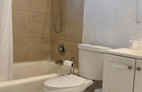 Artful 4BR Family Retreat - Photo 18