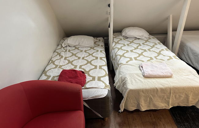 2- bed Apartment in Rosersberg - Photo 2