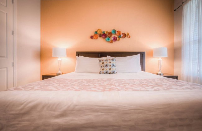 Beautiful LAKEVIEW Deluxe Condo Near Theme Parks - Foto 47